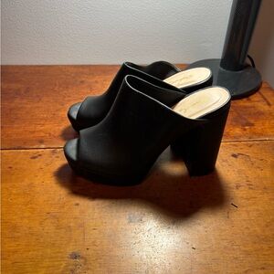 Qupid Black Platform Mules